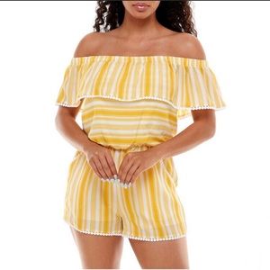 NWT Off the Shoulder Romper Yellow/White Premier Amour